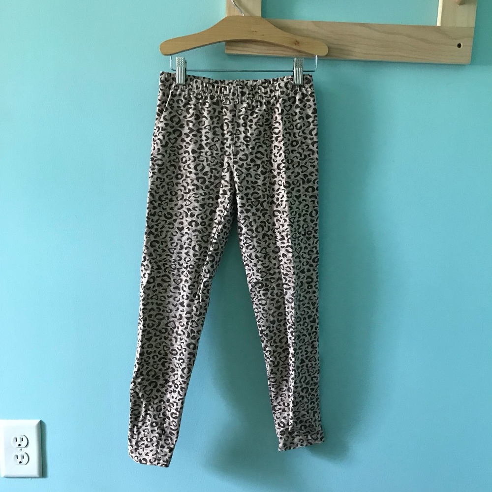 Hanna Andersson Cheetah Print Leggings size 140
